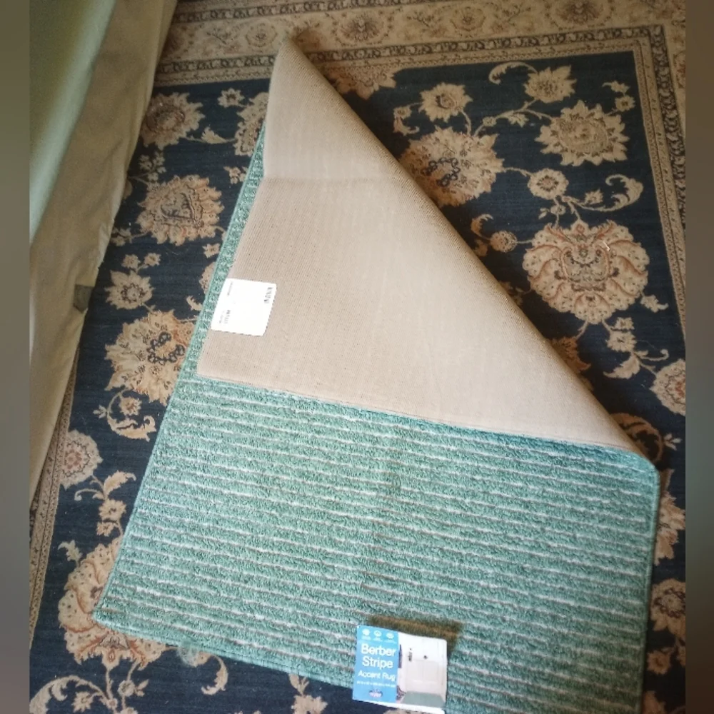 Mohawk home byBerber Stripe Accent Rugs